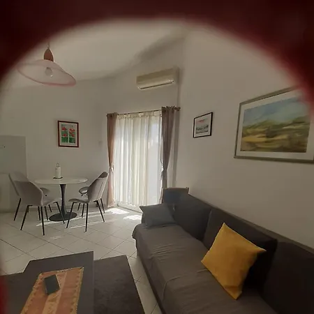 Hana Apartment Klenovica